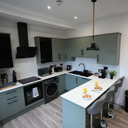 Luxury Two Bed Apartment - Cardiff City Centre Buitenkant foto
